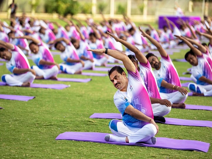 Gautam Adani, Priti Adani Inspire Thousand Adanians To Practice Yoga