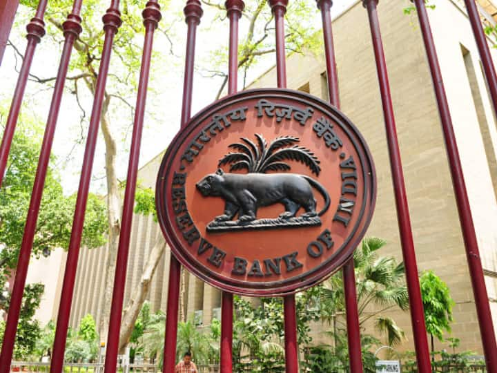 RBI MPC Meet: 3-Day Monetary Policy Meeting Begins Today. Hike In Key Interest Rates Expected