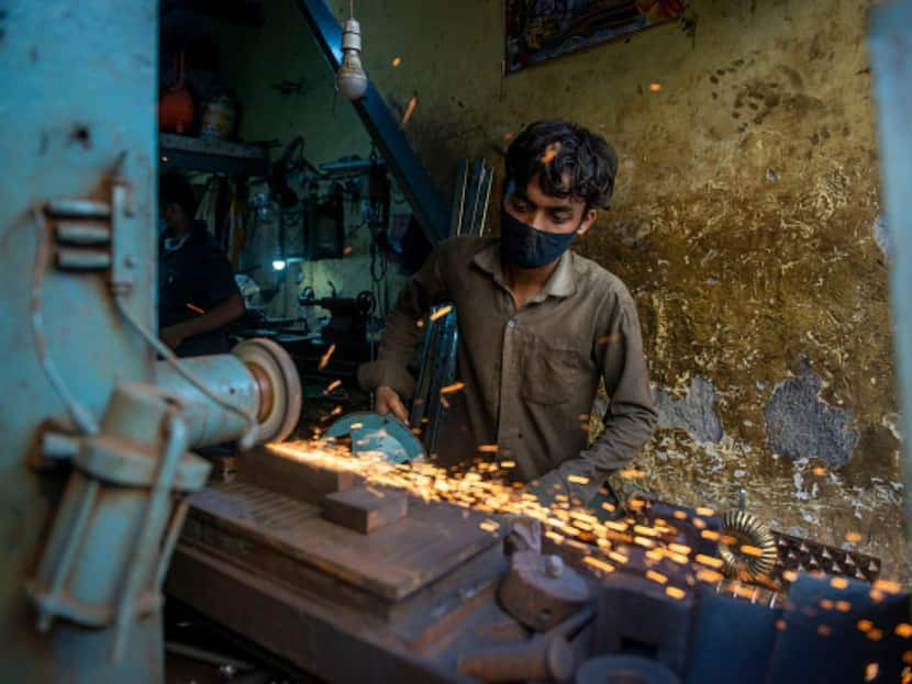 India’s Work Population Ratio Is 39.8%, NSO Report Says. See Data on Unemployment Rate, Incomes