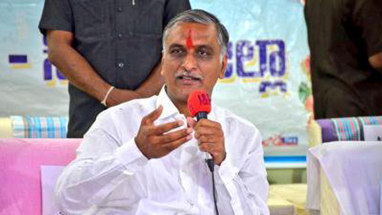 Harish rao: బండి సంజయ్ తొండి సంజయ్.. రేవంత్ రెడ్డిది గోబెల్స్ ప్రచారం