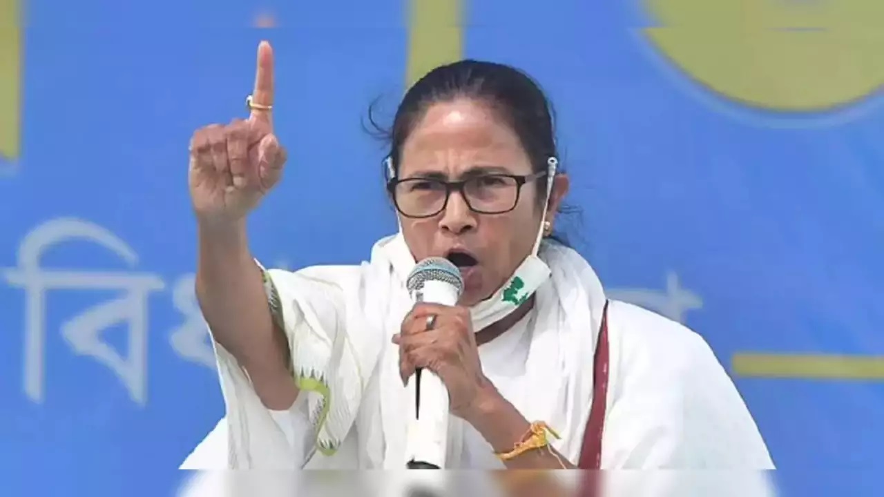 Mamata Banerjee: దేశంలో ప్రతిపక్ష నేతలకు లేఖ.. జూన్ 15న ఢిల్లీలో కీలక మీటింగ్